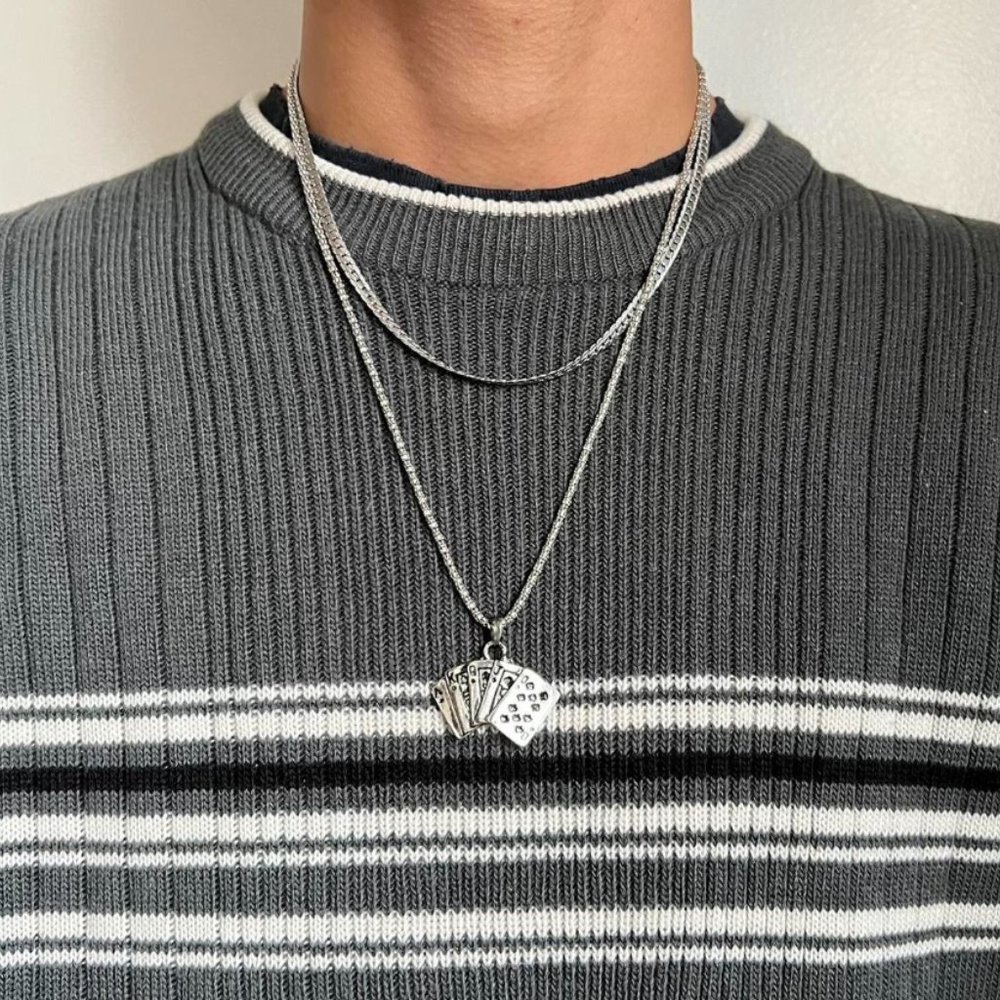 Y2K 2000s vintage style card stack grunge goth silver necklace - Picture 5 of 7